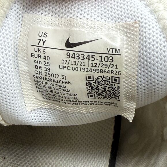 Nike Air Max 270 GS White Sneaker Shoe 943345-103 Youth Size 7Y - Picture 6 of 7